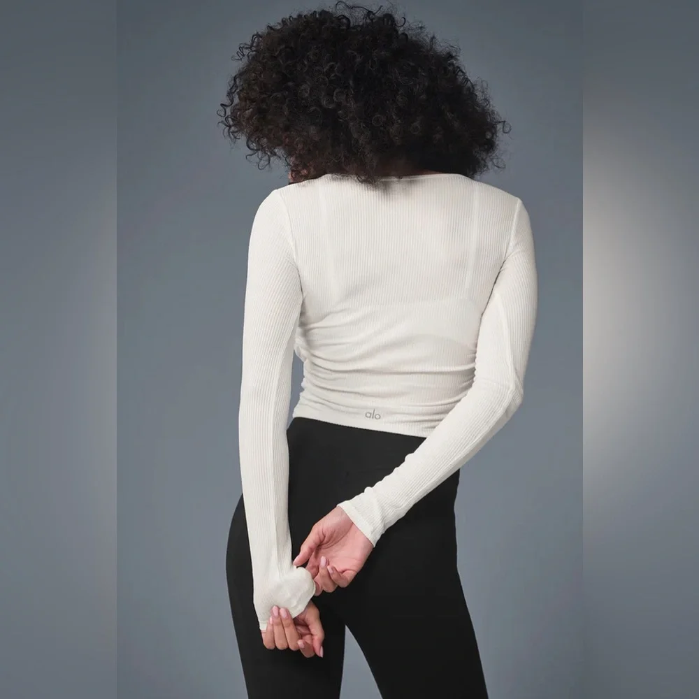 Alo Yoga Gather Long Sleeve Top – Raspberry Sorbet – Size Small – Color Sold Out - Picture 5 of 12